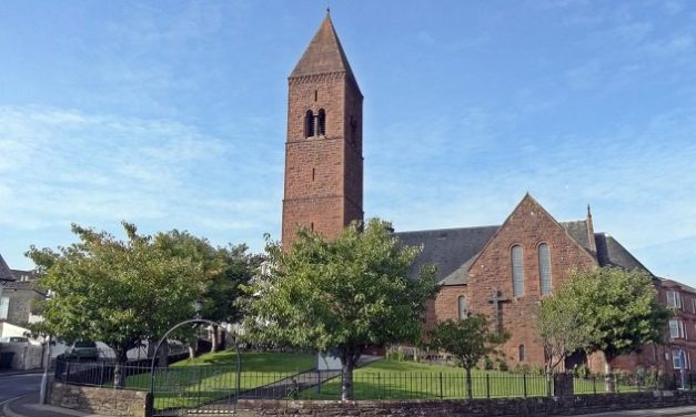 Kirn & Sandbank Parish Church